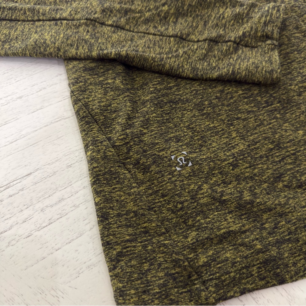 Lululemon Surge Warm 1/2 Zip Size Large - Picture 6 of 7
